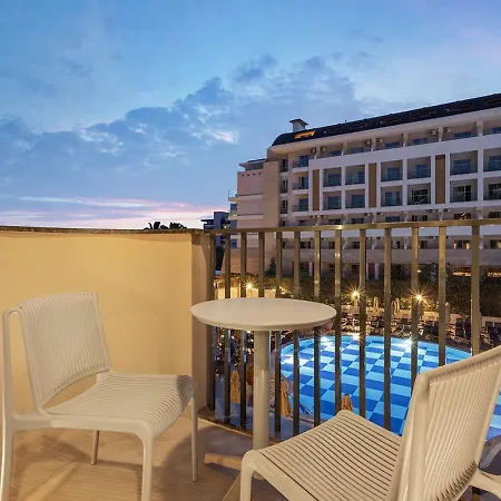 Kaia Coracesium Hotell 4*