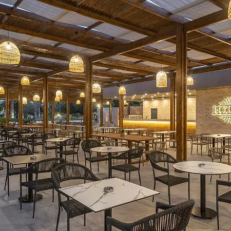 Kaia Coracesium Hotell 4*