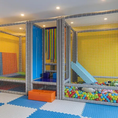 Kaia Coracesium Hotell